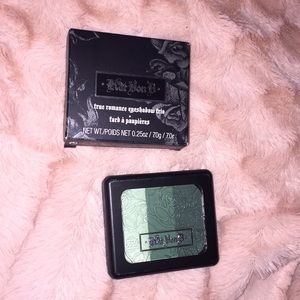 Kat Von D True Romance Eyeshadow Trio in Helmut